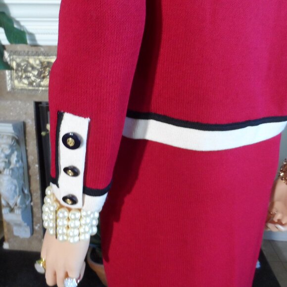 St. John Collection Red Skirt & Jacket Knit Suit Size 6/M - Picture 9 of 16